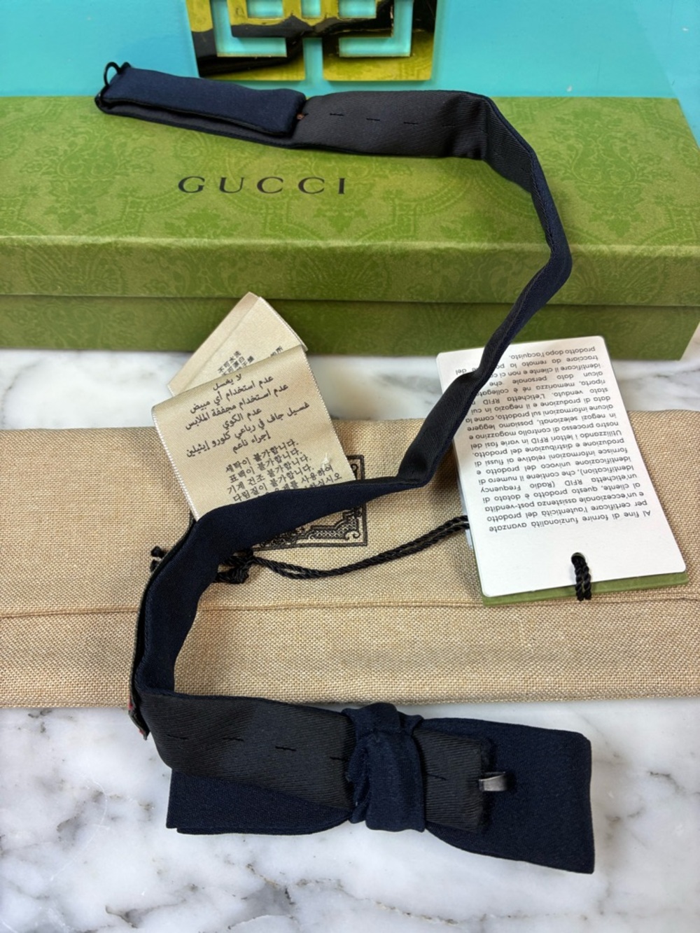 Gucci Navy Blue 100% Silk Formal BW Luongo Men’s Bow Tie - NWT & Box - Picture 3 of 6